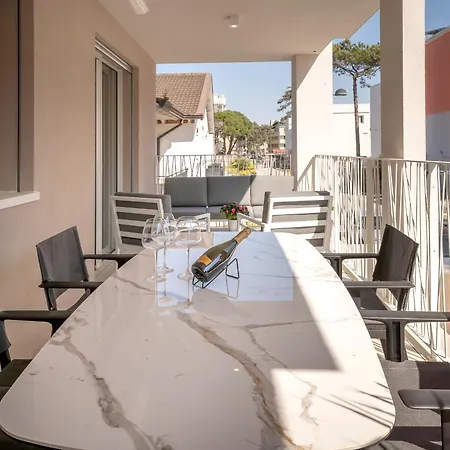 Levante For A Luxury Appartement